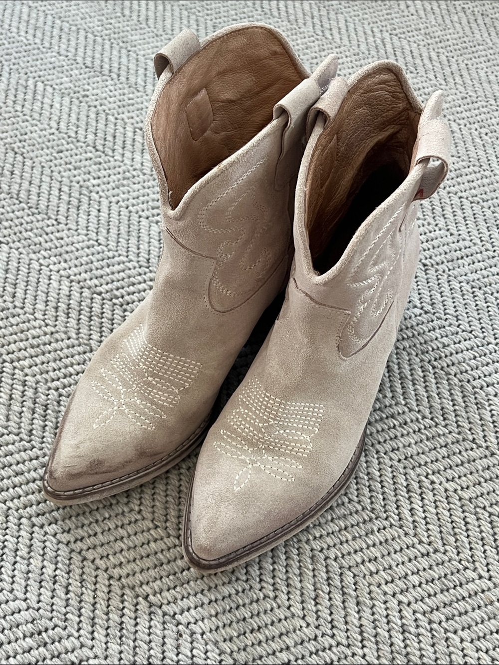 Ovyé by Cristina Lucchi sand suede texan ankle boots.